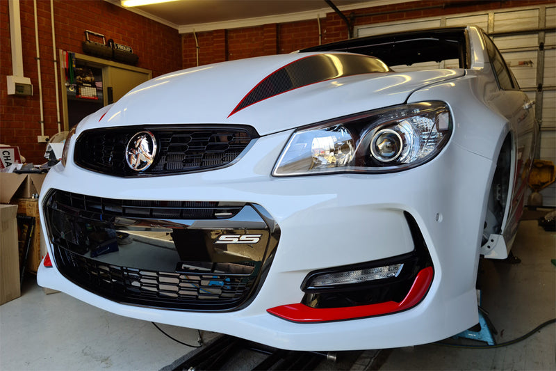 A Maverick Man Carbon Cowl Hood Quik Latch Install on a 7 sec Commodore Build!