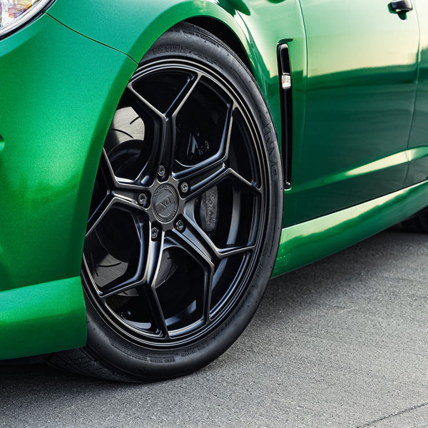 Chevy SS Sedan XO Luxury Helsinki Wheels – Maverick Man Carbon